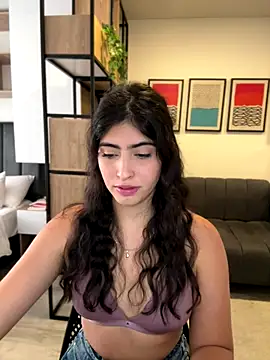 Snapshot of Gaby_zahir_ chatting on October 17, 3:36 pm Gaby zahir online show from October 17, 3:36 pm