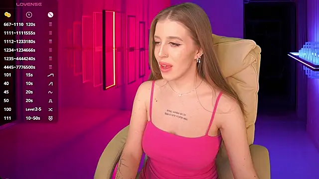 PenellopaRaw online show from January 17, 8:44 pm