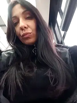 Snapshot of LeticiaWoods chatting on December 8, 11:46 am LeticiaWoods online show from December 8, 11:46 am