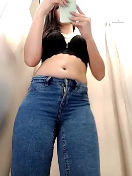 Snapshot of LeticiaWoods chatting on January 22, 12:17 pm LeticiaWoods online show from January 22, 12:17 pm