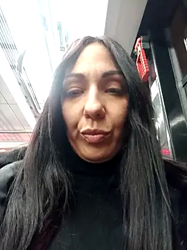 Snapshot of LeticiaWoods chatting on February 15, 5:28 pm LeticiaWoods online show from February 15, 5:28 pm