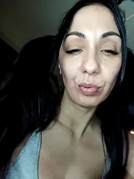 Snapshot of LeticiaWoods chatting on March 5, 9:26 pm LeticiaWoods online show from March 5, 9:26 pm