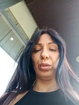 Snapshot of LeticiaWoods chatting on September 10, 9:42 am LeticiaWoods online show from September 10, 9:42 am