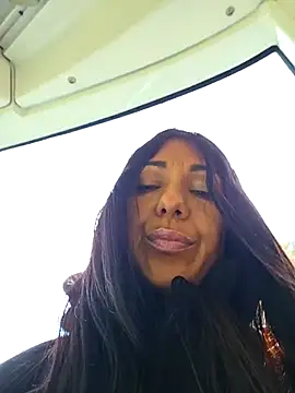 Snapshot of LeticiaWoods chatting on September 30, 9:25 am LeticiaWoods online show from September 30, 9:25 am