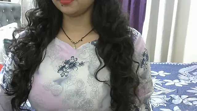 Snapshot of cutebengaligirl chatting on February 2, 12:19 am cutebengaligirl online show from February 2, 12:19 am
