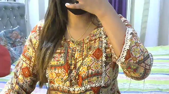 Snapshot of cutebengaligirl chatting on March 22, 6:00 am cutebengaligirl online show from March 22, 6:00 am