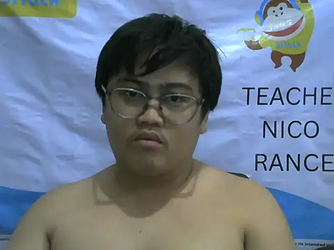 Snapshot of Yummy_Tommy21 chatting on October 8, 8:06 pm Yummy Tommy21 online show from October 8, 8:06 pm