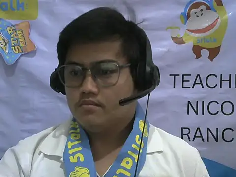 Snapshot of Yummy_Tommy21 chatting on October 13, 5:13 pm Yummy Tommy21 online show from October 13, 5:13 pm