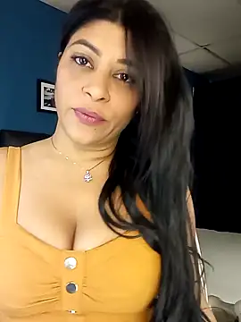 Snapshot of Lashmy111 chatting on February 4, 12:29 am Lashmy111 online show from February 4, 12:29 am