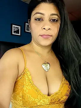 Snapshot of Lashmy111 chatting on February 15, 3:31 am Lashmy111 online show from February 15, 3:31 am