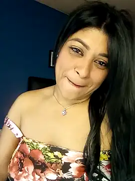 Snapshot of Lashmy111 chatting on February 25, 4:14 am Lashmy111 online show from February 25, 4:14 am