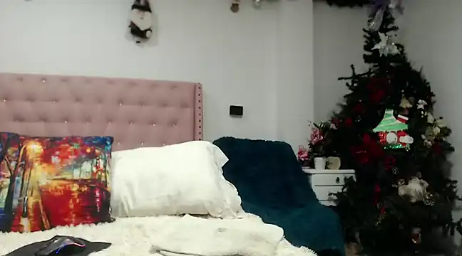 kimberlyshantal online show from January 13, 8:58 pm