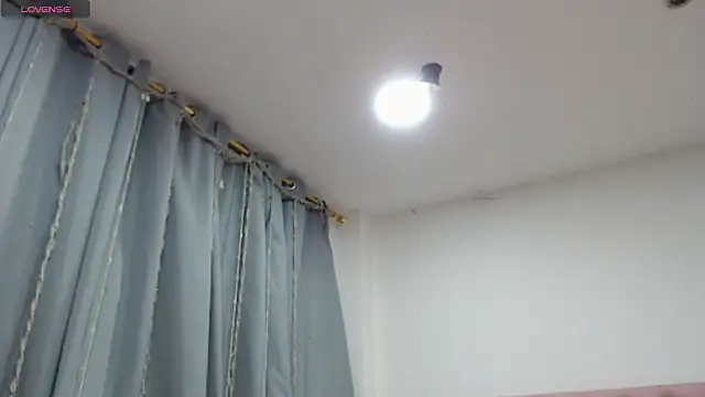 kimberlyshantal online show from February 27, 11:04 pm