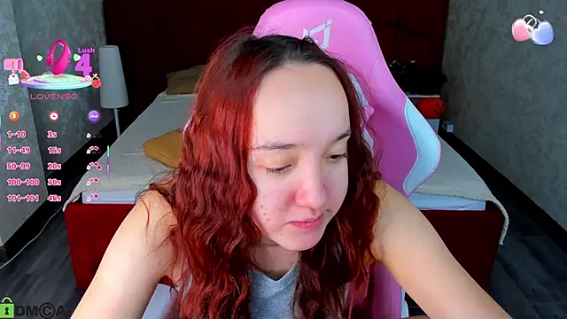 Snapshot of Fera1_Berry chatting on October 28, 11:07 pm Fera1 Berry online show from October 28, 11:07 pm