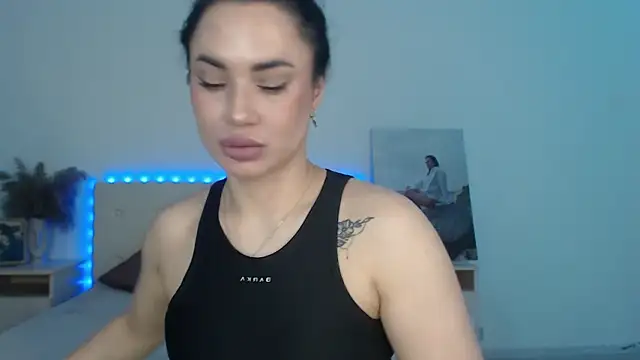 RoxannePure online show from March 19, 3:54 am