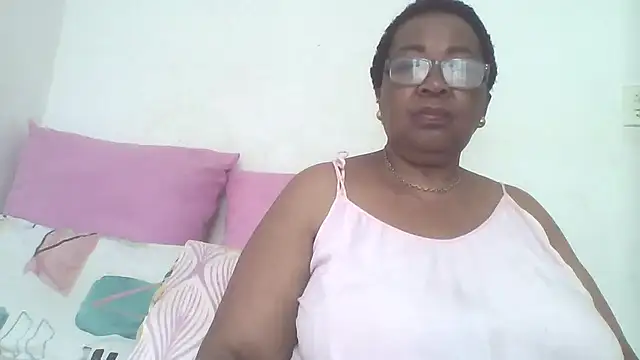 Snapshot of KinkyRicoSaisyours chatting on November 14, 6:12 am KinkyRicoSaisyours online show from November 14, 6:12 am