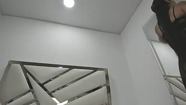 Naughty  Mom online show from March 7, 9:18 am