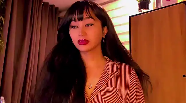 YOURCRISTINAS online show from January 17, 12:53 am