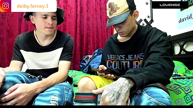 davidlatin66 online show from December 9, 4:23 am