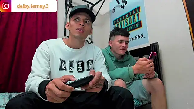 davidlatin66 online show from February 1, 4:24 am