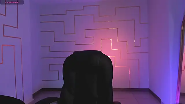 EveBensonX online show from November 7, 1:00 pm