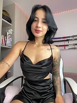 Snapshot of Ale_Lewis chatting on February 23, 9:26 pm Ale Lewis online show from February 23, 9:26 pm