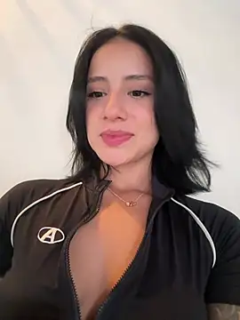 Snapshot of Ale_Lewis chatting on March 17, 9:45 pm Ale Lewis online show from March 17, 9:45 pm