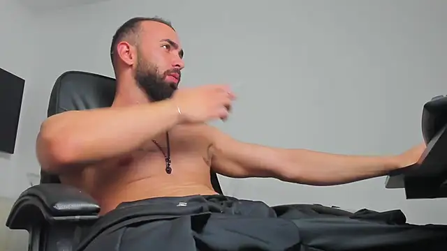 MichaelMasterss online show from December 28, 9:08 pm