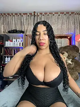 Snapshot of serena_willow chatting on February 5, 11:23 am serena willow online show from February 5, 11:23 am