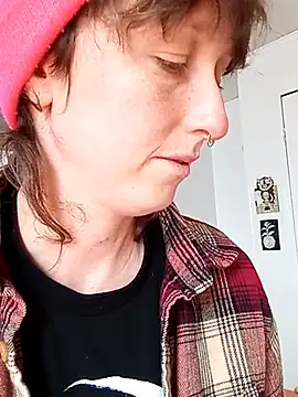 Snapshot of mossy_kiss chatting on February 13, 3:46 pm mossy kiss online show from February 13, 3:46 pm