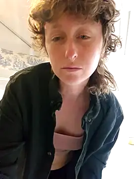 Snapshot of mossy_kiss chatting on March 9, 3:38 pm mossy kiss online show from March 9, 3:38 pm