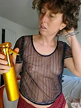 Snapshot of mossy_kiss chatting on November 6, 7:26 pm mossy kiss online show from November 6, 7:26 pm