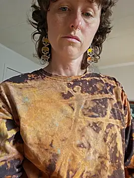 Snapshot of mossy_kiss chatting on November 20, 4:29 pm mossy kiss online show from November 20, 4:29 pm