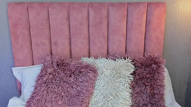 Alexa Thaylor  online show from October 4, 3:21 pm