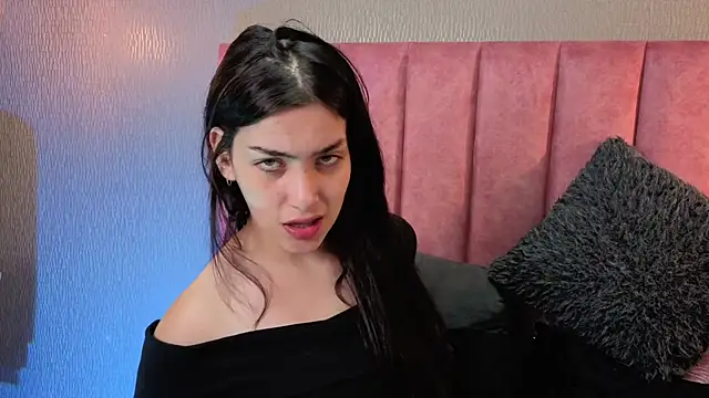 Alexa Thaylor  online show from January 9, 3:37 pm