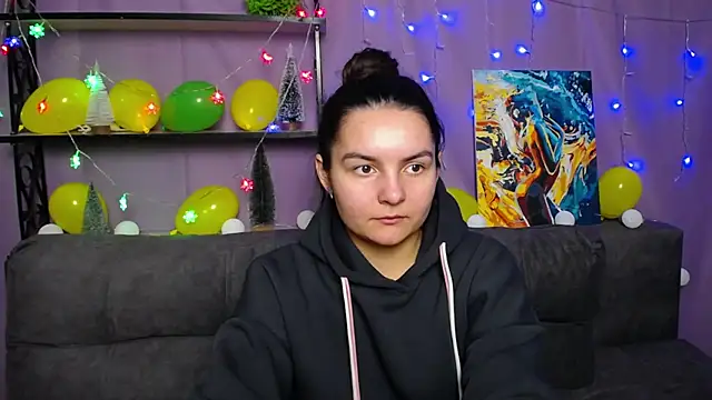 JasmineAsha online show from January 16, 6:46 am