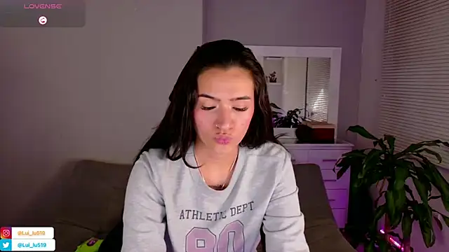 ImLui lu online show from February 21, 2:28 am