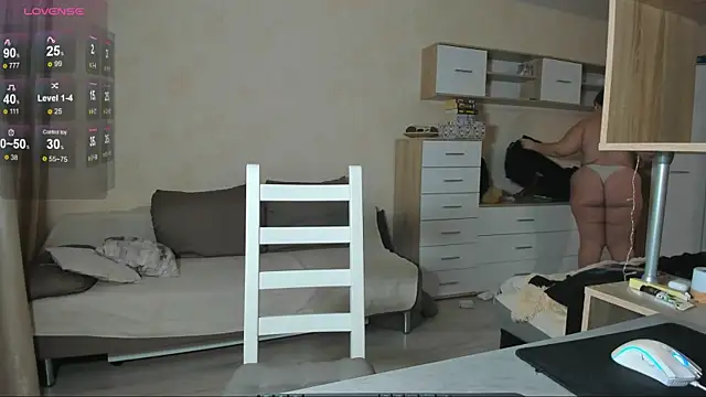 Snapshot of Comprom1se chatting on January 30, 6:32 pm Comprom1se online show from January 30, 6:32 pm