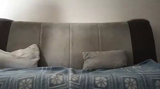 Snapshot of alejandrobg@xh chatting on December 18, 11:56 am alejandrobgxh online show from December 18, 11:56 am