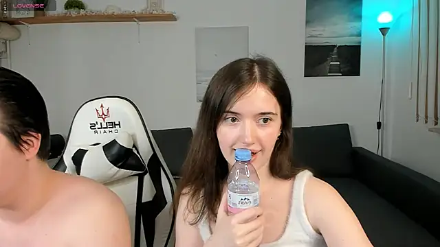 Snapshot of PollyFlame chatting on February 1, 11:16 pm PollyFlame online show from February 1, 11:16 pm