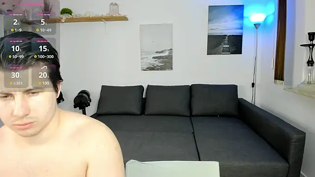 Snapshot of PollyFlame chatting on February 13, 5:26 am PollyFlame online show from February 13, 5:26 am