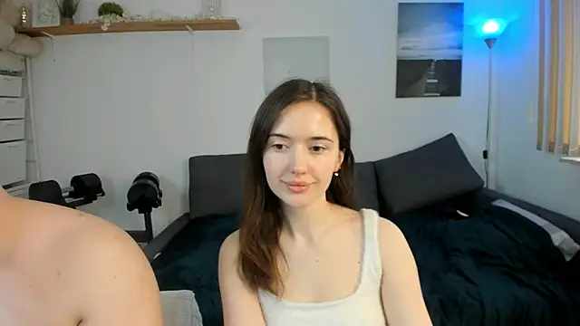 Snapshot of PollyFlame chatting on March 13, 8:59 am PollyFlame online show from March 13, 8:59 am