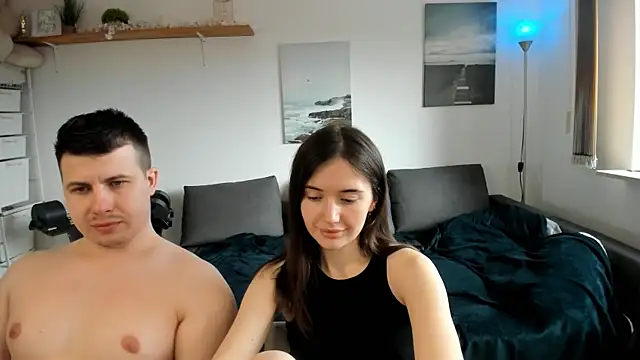 Snapshot of PollyFlame chatting on March 18, 10:36 am PollyFlame online show from March 18, 10:36 am