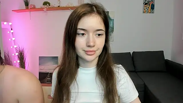 Snapshot of PollyFlame chatting on October 19, 12:00 am PollyFlame online show from October 19, 12:00 am