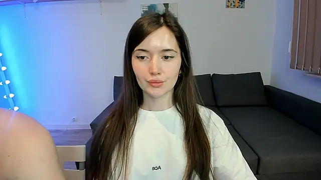 Snapshot of PollyFlame chatting on May 2, 8:36 pm PollyFlame online show from May 2, 8:36 pm