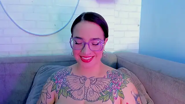 DEVA BLUE  online show from March 5, 3:29 am