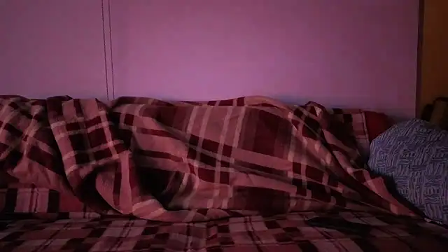 Snapshot of cumloverboyxx69 chatting on November 17, 1:39 pm cumloverboyxx69 online show from November 17, 1:39 pm