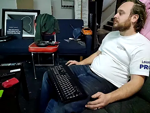 Snapshot of Holy5417_69 chatting on February 21, 1:55 pm Holy5417 69 online show from February 21, 1:55 pm