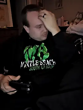 Snapshot of Holy5417_69 chatting on December 1, 1:43 am Holy5417 69 online show from December 1, 1:43 am