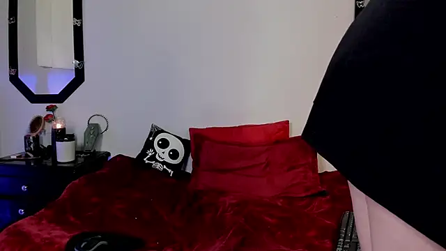 Amy Aloqua online show from March 7, 3:42 pm